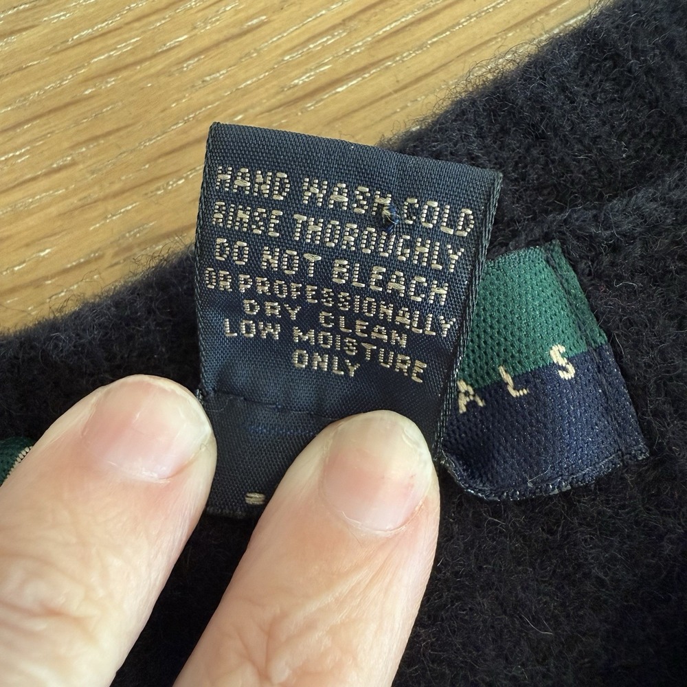 Men's Large Black V-Neck Sweater Vest 100% Lambswool Sleeveless Grandpacore - Picture 9 of 9